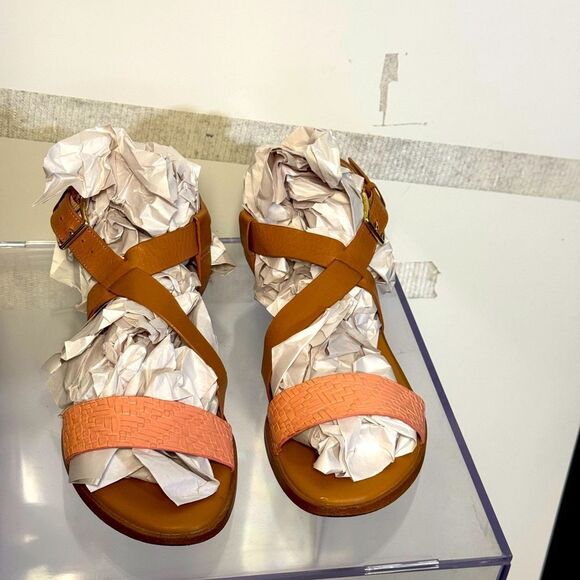 Cole Hann women’s sandals size 8.5 good condition - Picture 1 of 6